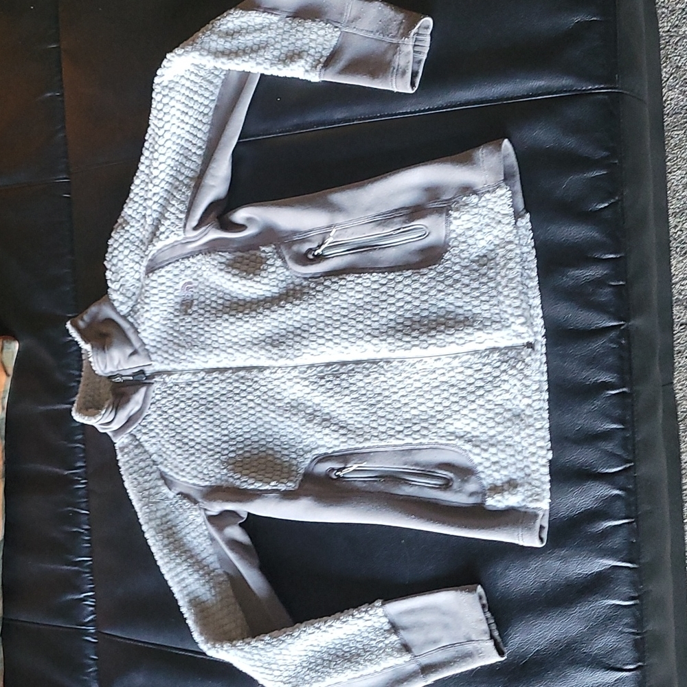 THE NORTH FACE fleece jacket